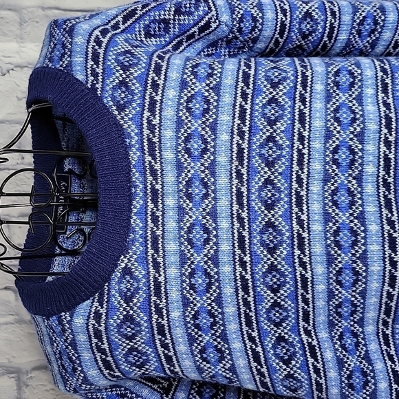 CROWN & IVY Blue Crew Neck Thick Sweater XL - Picture 2 of 6